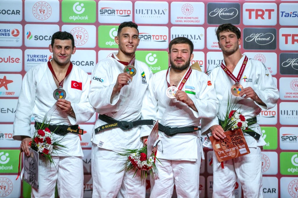 Malik Umayev en bronze à Antalya